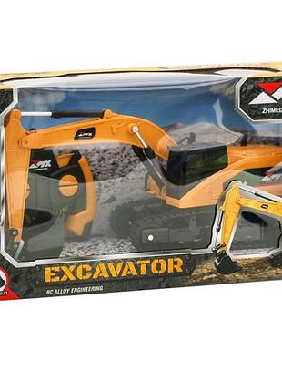 Гусеничный экскаватор на пульте управления с аккумулятором