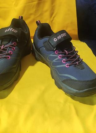 Женские кроссовки hi-tec