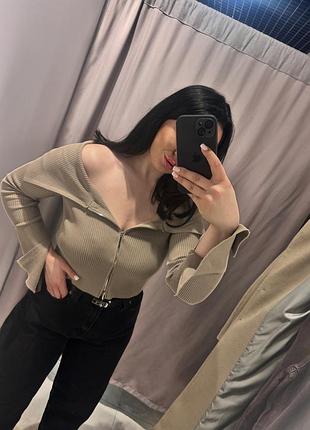 Лонг на застібці