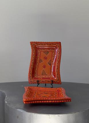 Асимметричные керамические тарелки стильные