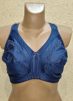 Красивый бюстгальтер мягкий без косточек uk46dd/e eur105dd/e.