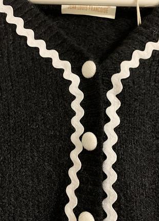 Теплий ефектний светр італія