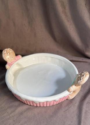 Блюдо сервірувальне новорічне lefard пряники керамічне 21 см білий з рожевим 6037-005