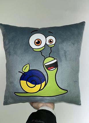 Подушка плюшевая равлик боб