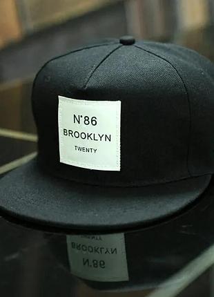 Кепка снепбек brooklyn 86 з прямим козирком чорна, унісекс one size