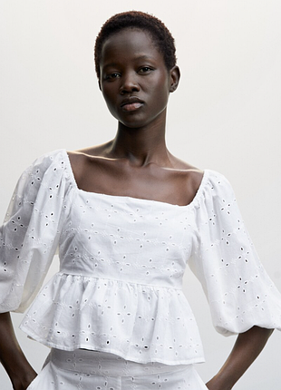 Вільна біла блуза з вишивкою р.xl