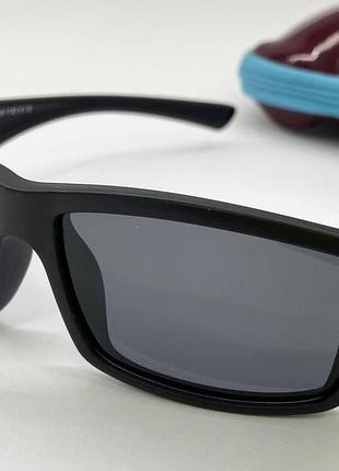 Очки солнцезащитные детские с поляризацией линзы в гибкой оправе на 6-10 лет с футляром синий черный матовый