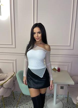 Женский нарядный топ праздничная блуза белая на одно плечо