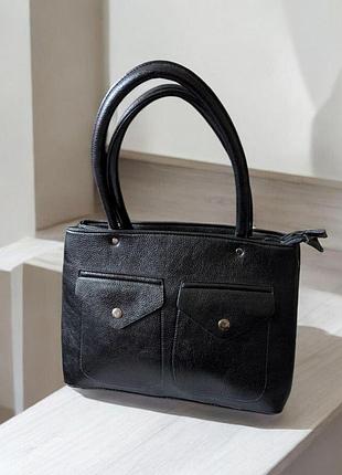Сумка женская классическая с двумя ручками черная 35х25х12 см с двумя карманчиками впереди