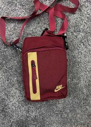 Сумка найк, сумка nike tech, месенджер найк, чоловіча сумка через плече, сумка найк червоного кольору
