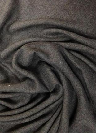 Палантин женский с бахромой цвет серый