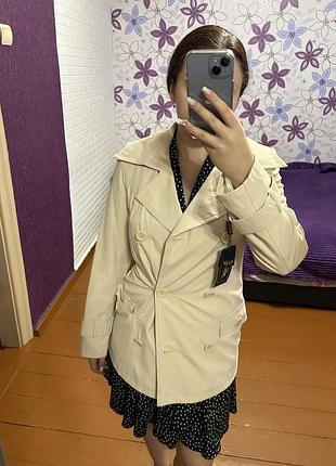 Плащ жіночий