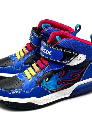 Демисезонные ботинки мальчишки 35р geox. оригинальные подростковые ботинки осень весна