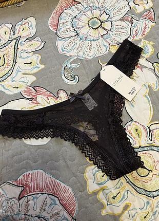 Мереживні трусики-стрінги