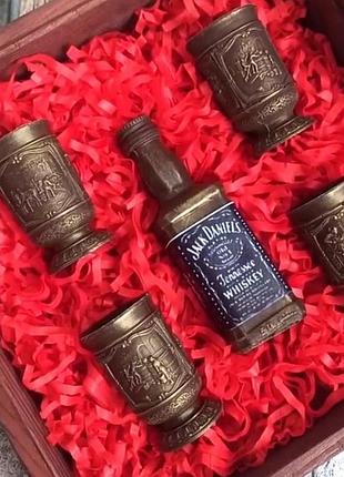 Новорічний шоколадний подарунковий набір із віскі подарунковий набір чоловікові шоколад ручної роботи