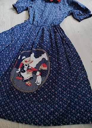 Чудова вінтажна сукня з декором в стилі печворк бавовняна.