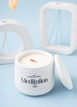 Cоевая свеча с эфирными аромамаслами в гипсовом кашпо mono s с крышкой citrus & wood