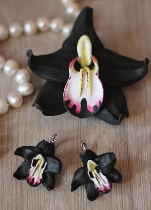 Черный комплект украшений ручной работы "черные орхидеи"(заколка + серьги)