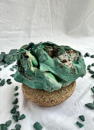Малахит крупный натуральный кристаллический необработанный, 86*67*46 мм, вес 398 г, конго