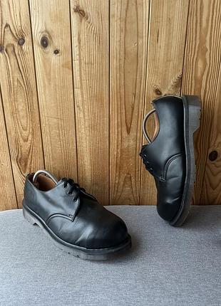 Класичні чоловічі чоботи черевики туфлі лофери броги ботинки dr martens