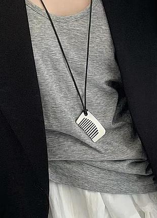 Чокер колье из шнурка и кулона тренд года!