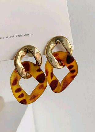 Сережки біжутерія крупные цепочки леопардові