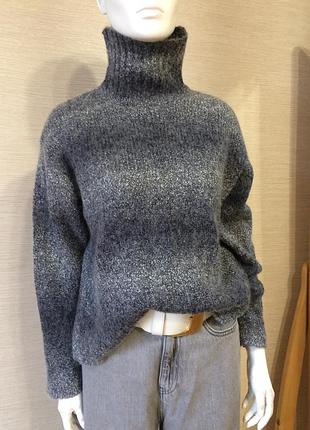 Женский серый шерстяной свитер с высоким горлом