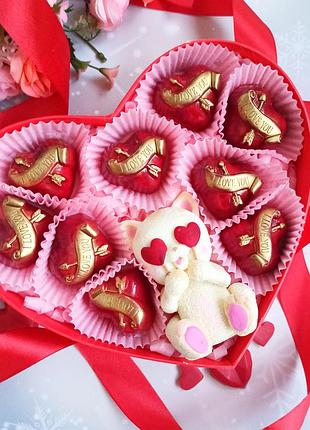 Набор шоколадных конфет ко дню влюбленных 14 февраля шоколадные сердечки шоколад ручной работы