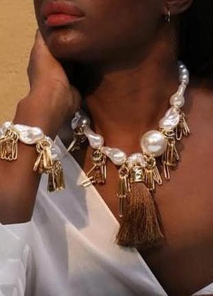 Комплект бижутерии колье и браслет