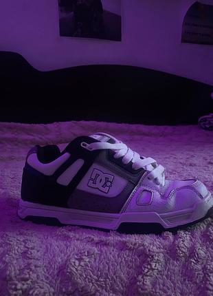 Продаю оригінальні кросівки dc