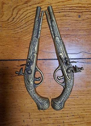 Бронзовиї мушкет  на стіну