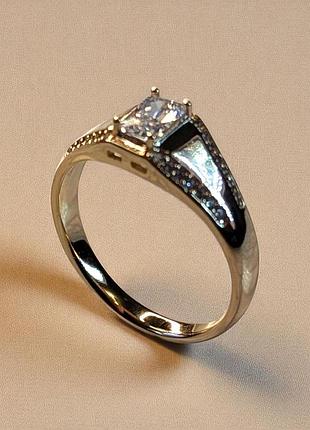 Колечко xuping медицинское золото с прямоугольным камушком по центру х-005 20