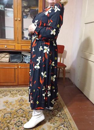 Платье из вискозы черная с цветочным принтом principles