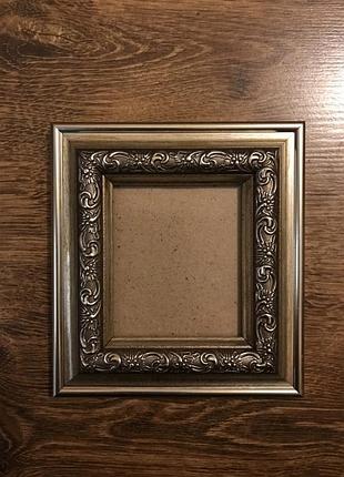 Багетна фоторамка 7х8 см (вікно 6х7 см) або ваш розмір.скло,двп,кріплення