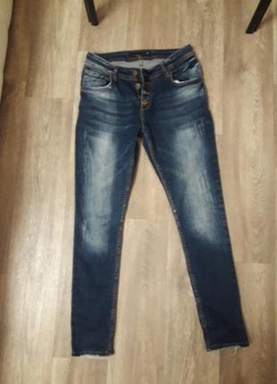 Джинсы бойфренды
