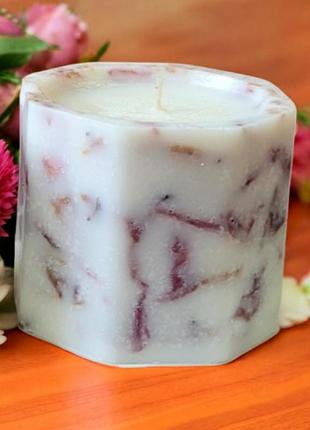 «цветочное вдохновение» - соевая свеча с ароматом ягодный микс