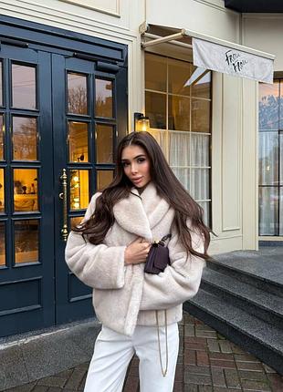 Шуба шубка на крючке  мех автоледи