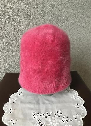 Чудесная, женская тёплая шапка альпака.