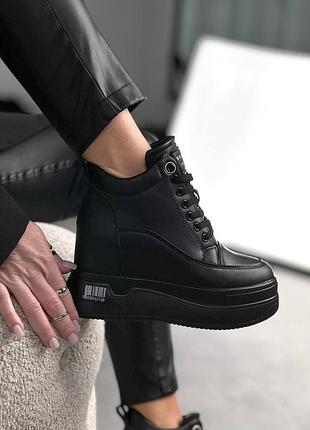 Черные зимние утепленные кроссовки - сникерсы