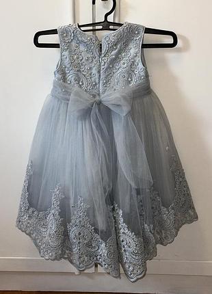 Сукня для дівчинки