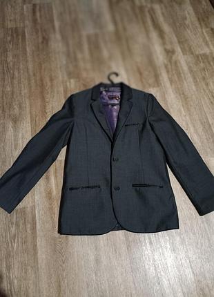 Костюм на двойка пиджак и жилетка от ted baker