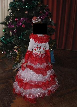 Праздничное нарядное бальное платье на девочку 6-9 лет