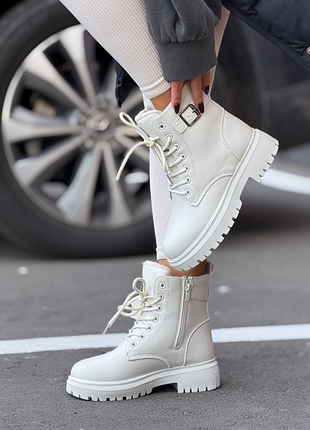 Женские кроссовки на зиму/осень