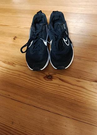 Кроссовки nike air zoom.