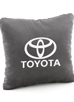 Подушка в машину с логотипом toyota, декоративная подушка для авто с логотипом серый
