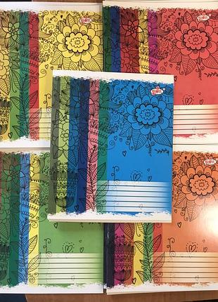 Тетрадь школьная 12 листов в клетку яркие цвета тм бриск тв-107