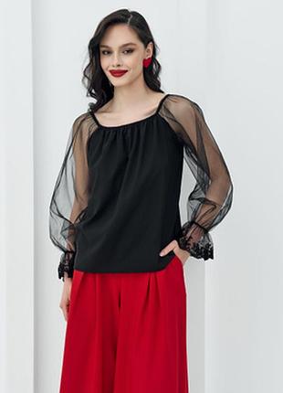 Ошатна чорна блуза