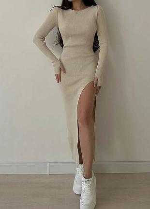 Плаття з відкритою спиною на завʼязках