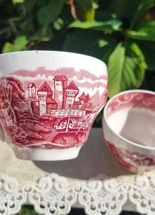 Пара отличных чайных чашечек от всемирно известной мануфактуры wedgwood & co.