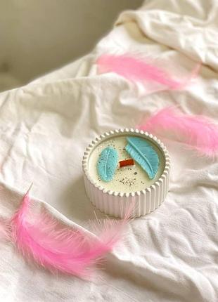 Cоевая свеча с эфирными аромамаслами в гипсовом кашпо sky 8х4см orgazmiс